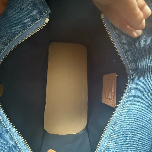 Coach Denim Tote 26 - Picture 6 of 8